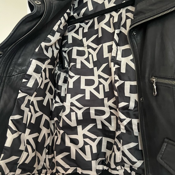 DKNY leather bomber size M - Picture 4 of 5